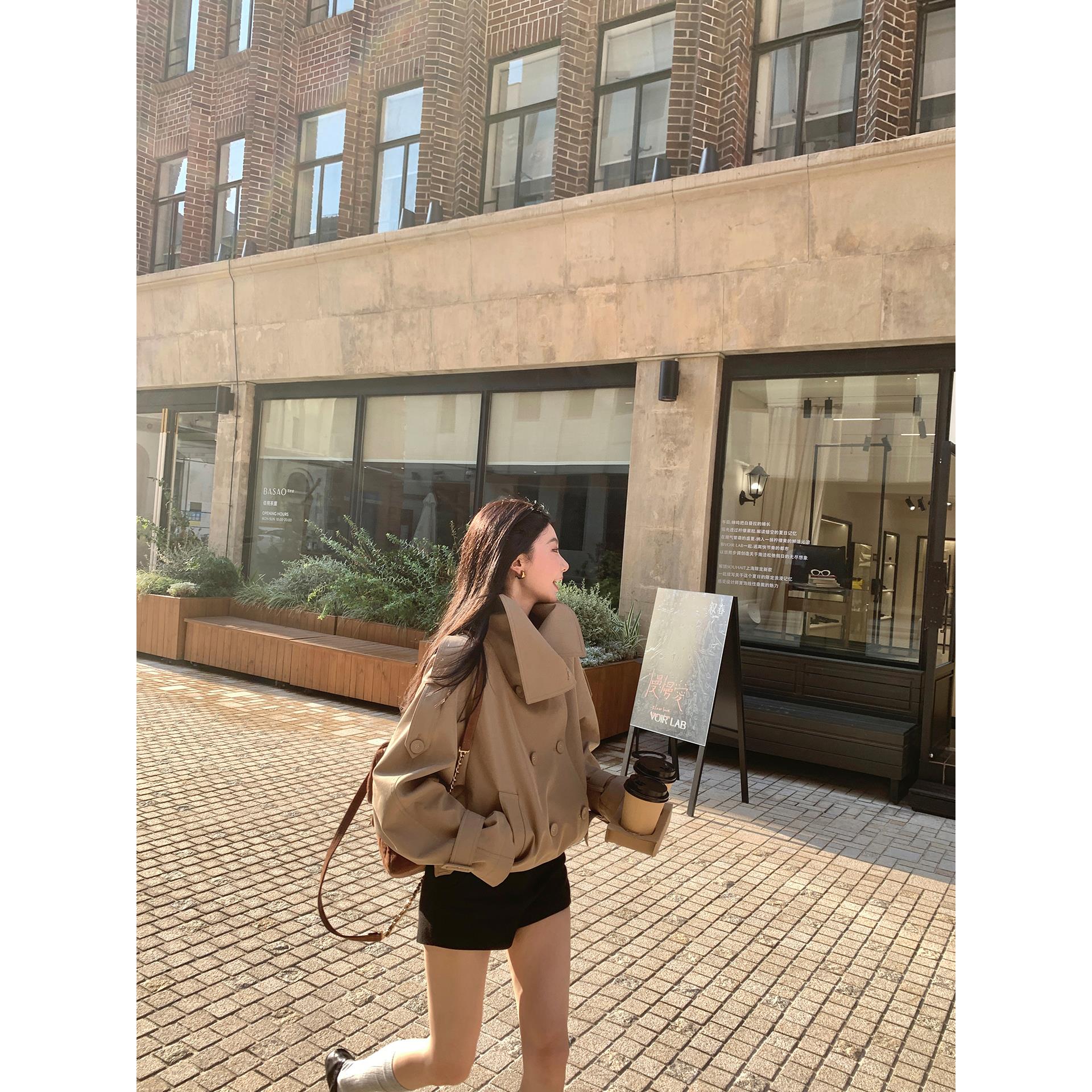 区区欧阳双排扣翻领风衣女秋季新款高级感休闲宽松小个子短款外套