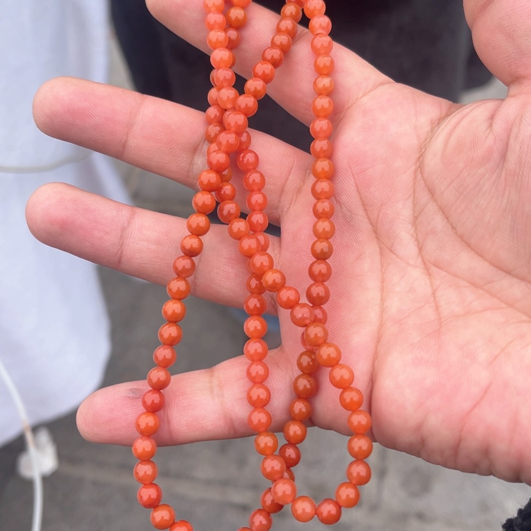 南红玛瑙颈饰合金