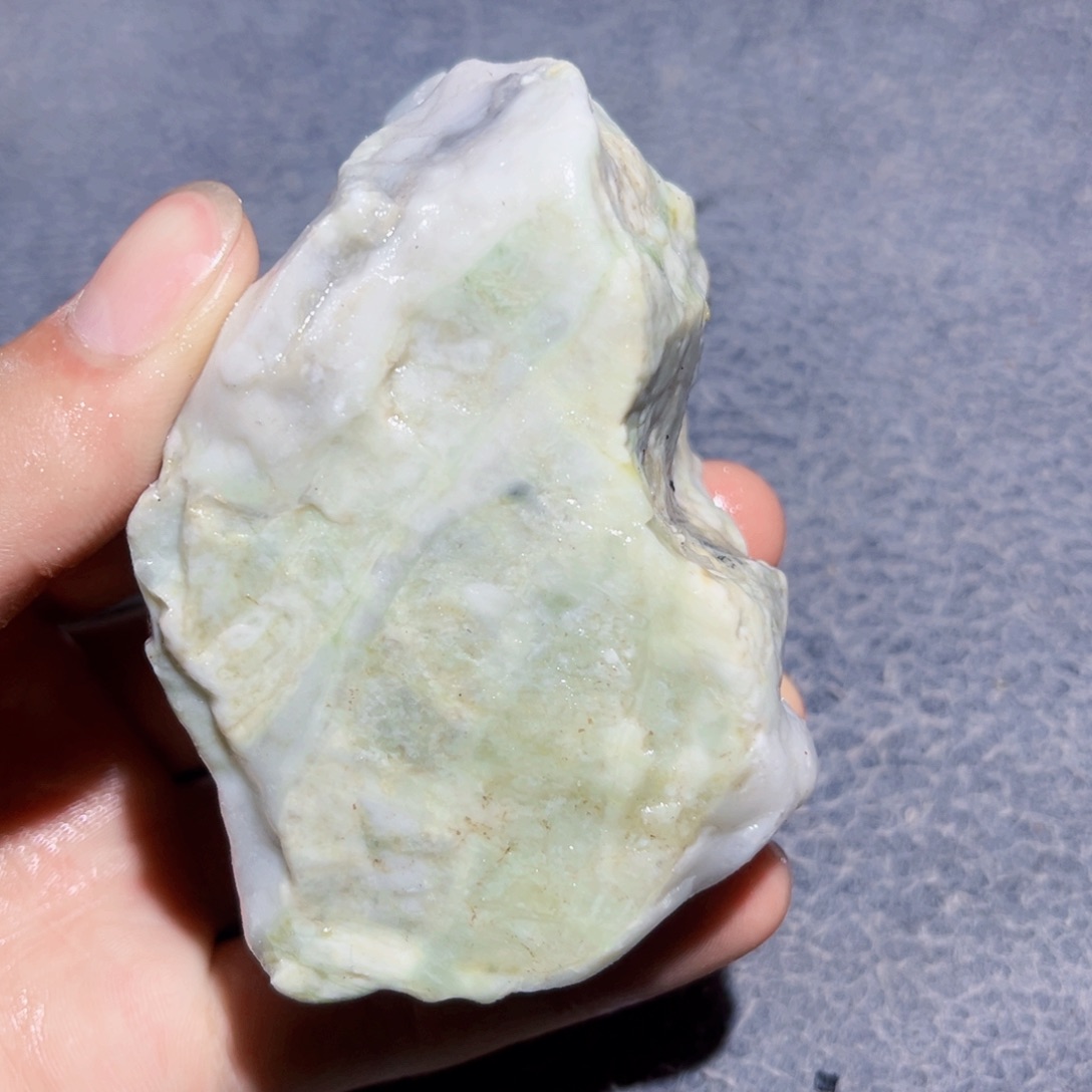 和田玉（糖玉）未镶嵌珠宝奇石