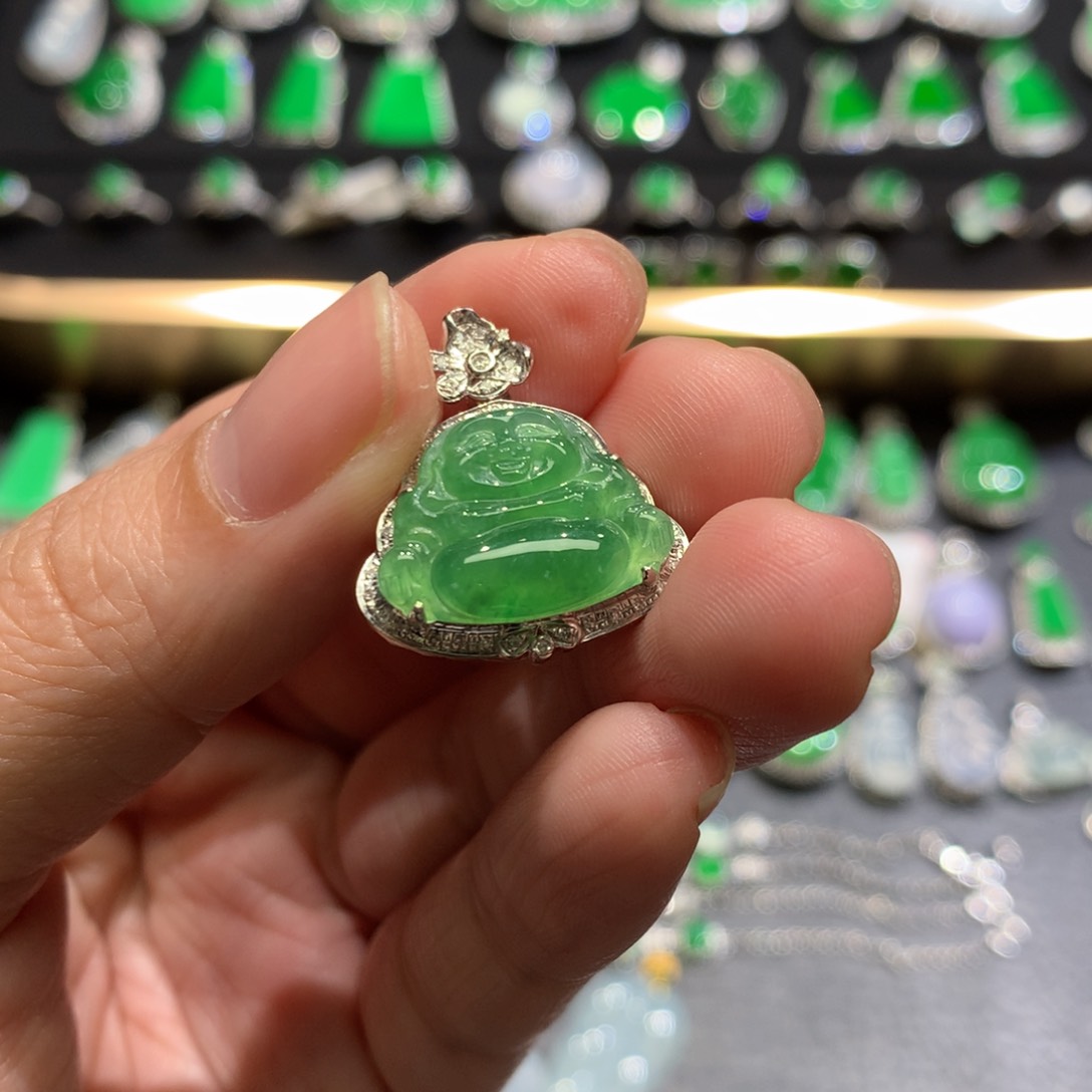 翡翠吊坠(不含链)18K金镶嵌