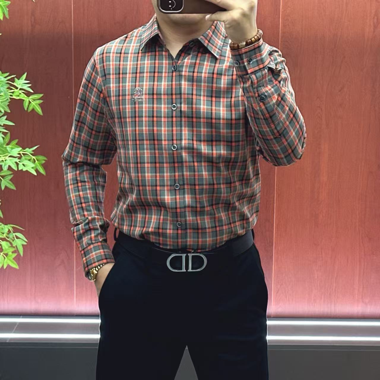  9202｜衬衫｜秋冬简约轻奢｜高端大气｜时尚减龄｜棋盘格弹力衬衫宏