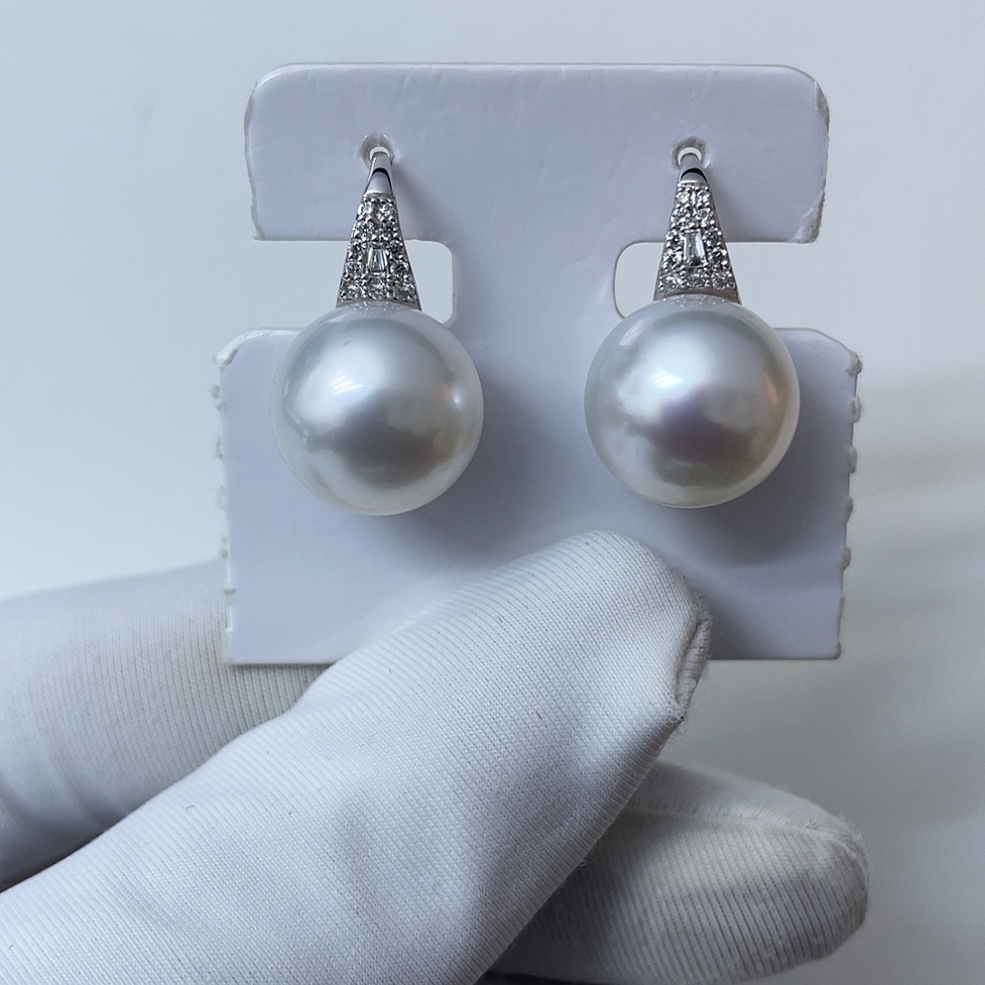 海水珍珠耳饰18K金镶嵌澳白
