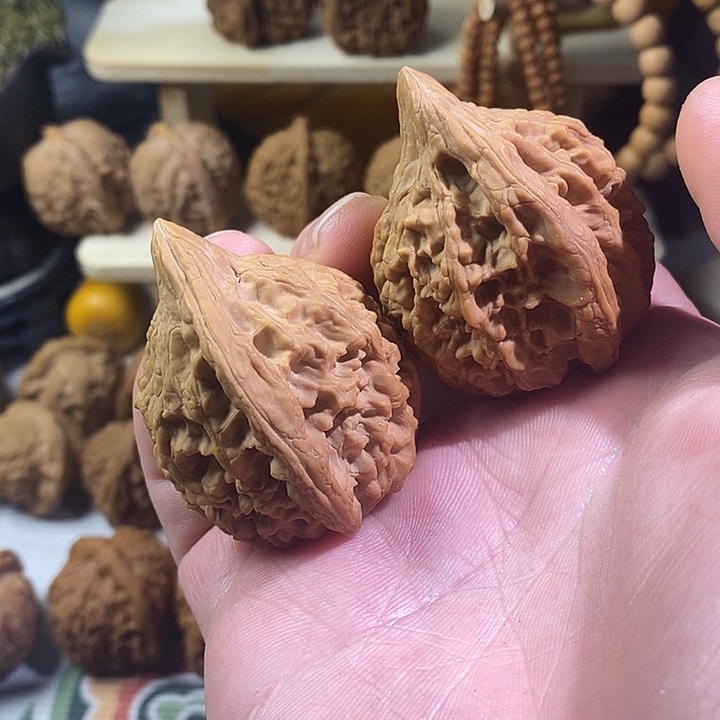 把件文玩核桃40尺大沽石