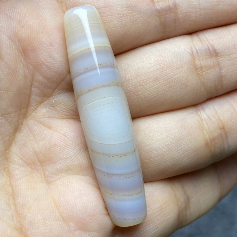 天然缠丝玛瑙沙沙款，方眼一眼双牙，尺寸：49.8x11.3mm