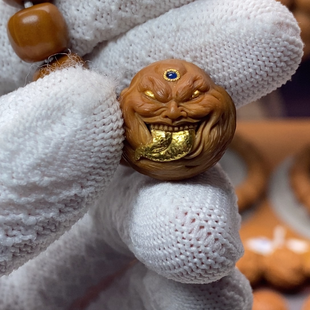 网***、猴头核桃手串金舔僧