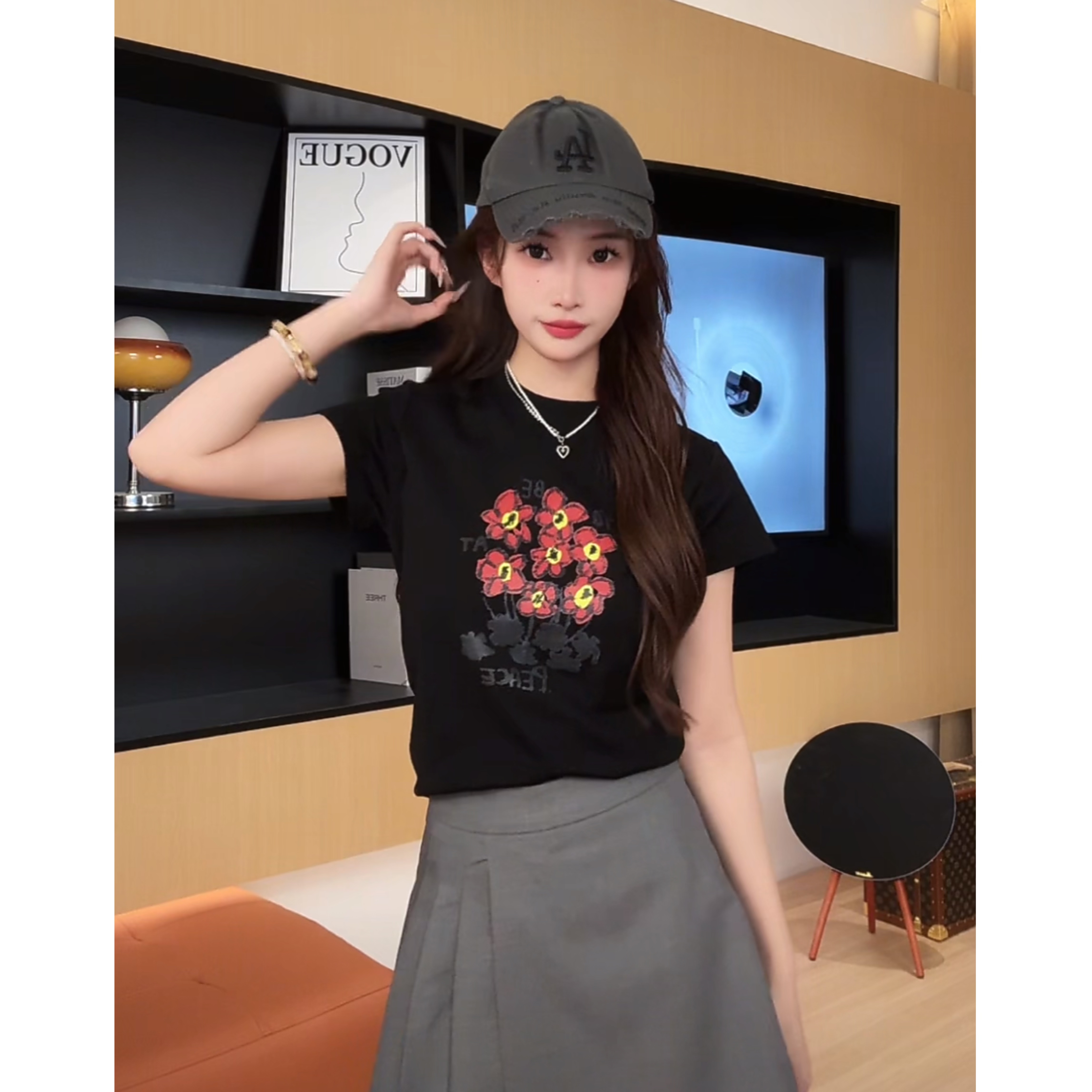 【TTIAN】七朵小花百搭设计款套头高奢侈短袖DY-6568