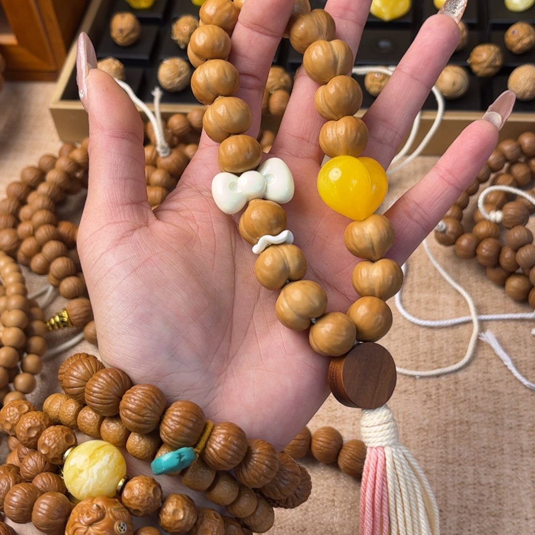 猴头核桃吊坠15+聚宝盆料雕刻屁桃手持全品无瑕无药