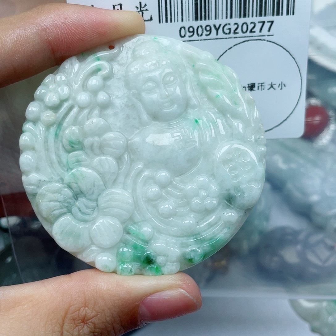 吊坠(不含链)未镶嵌翡翠