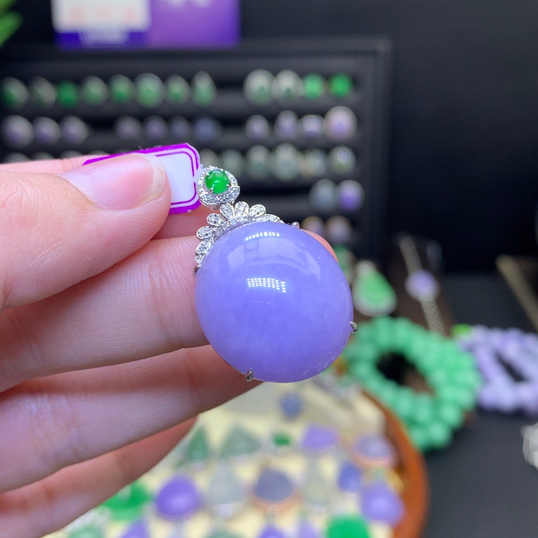 翡翠颈饰18K金镶嵌天然