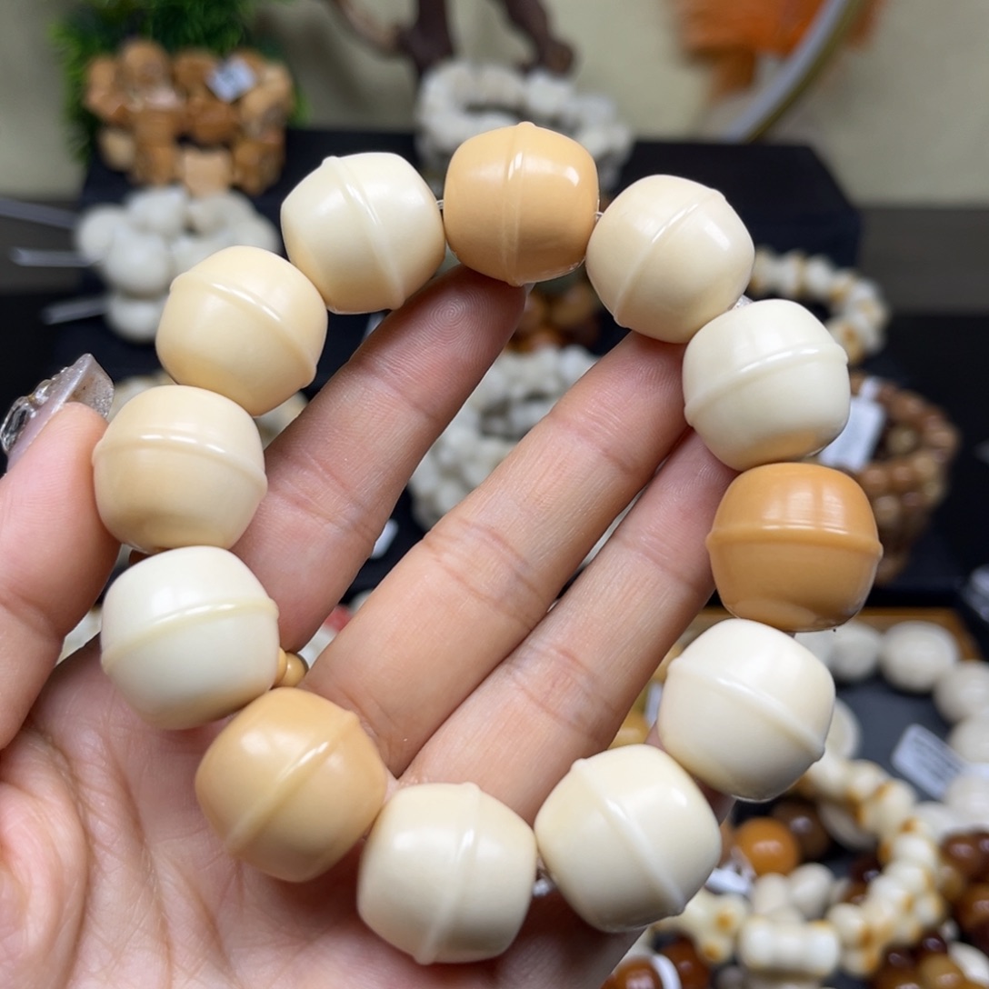 菩提根/象牙果吊坠2.14.120蜜罐