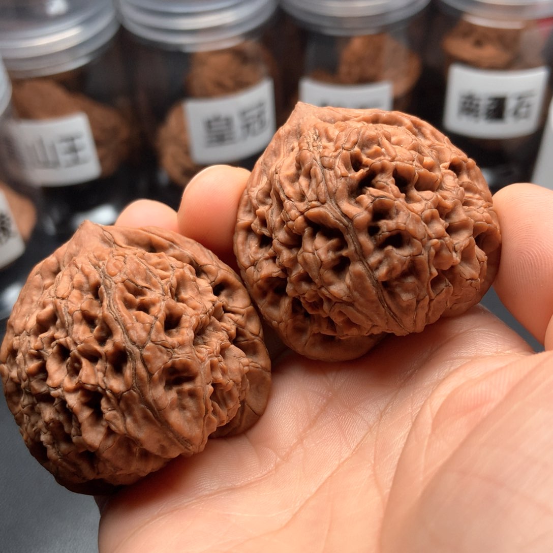 文玩核桃吊坠全品水龙纹43.5