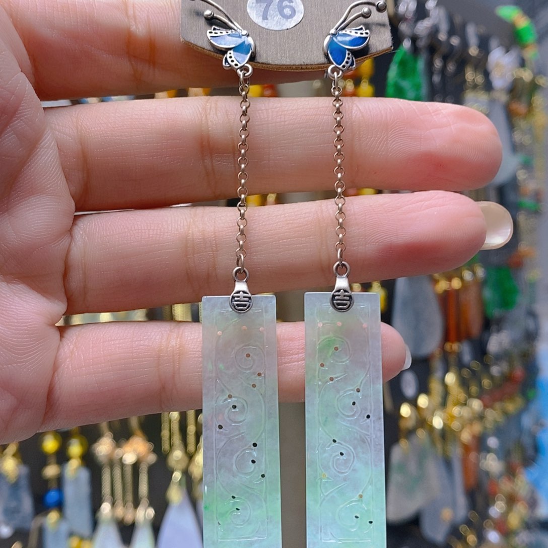 未镶嵌翡翠耳饰翡翠