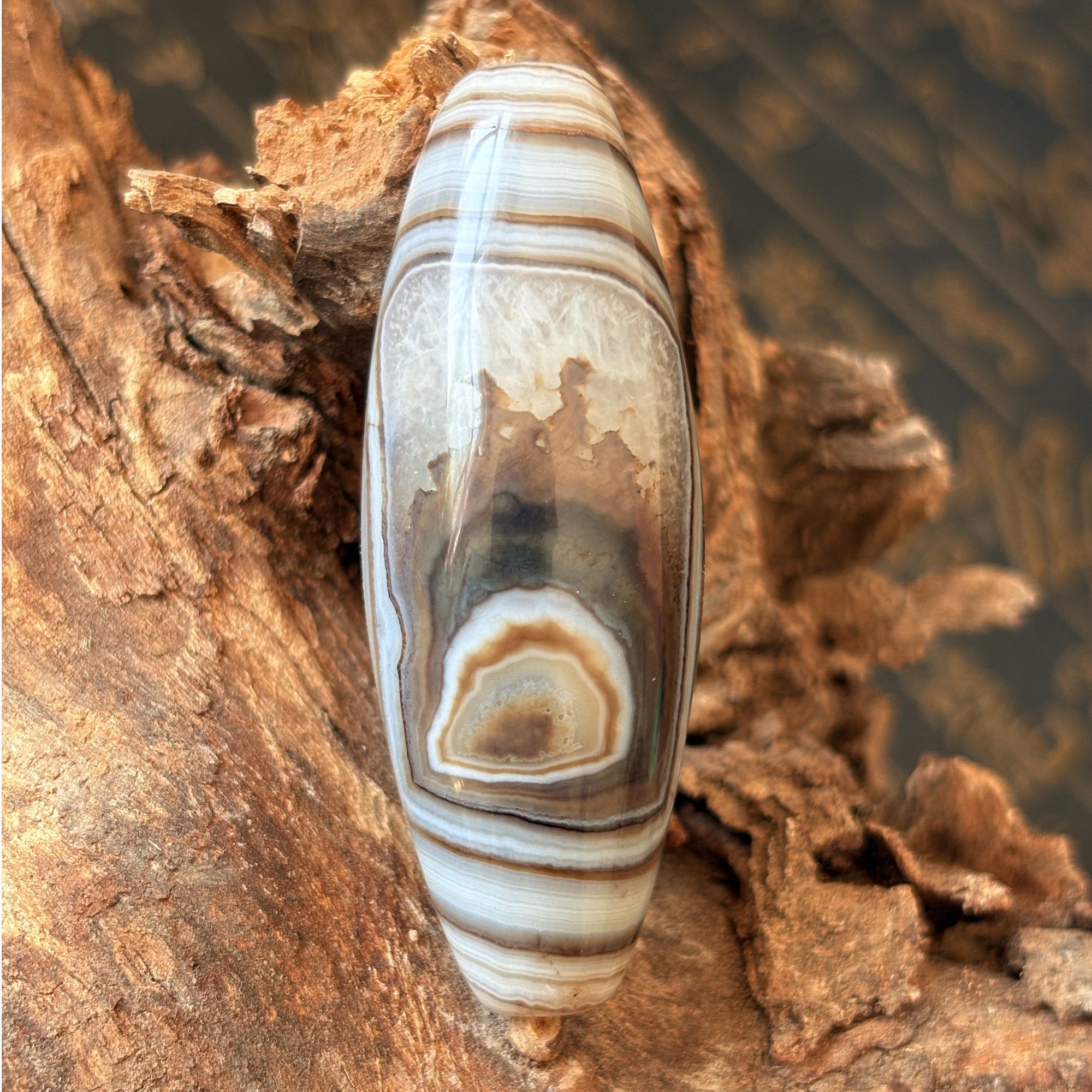 天然玛瑙白底天圆地方，水晶眼