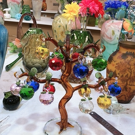 琉璃花瓶高38厘米了38厘米