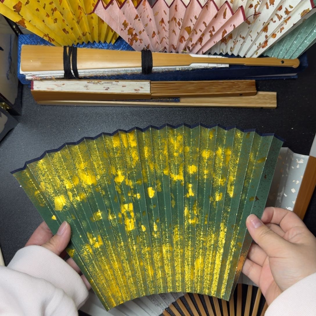 扇子绿色 上下渐变金 95 16 2.0