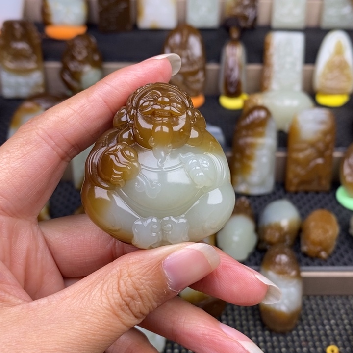 沙***潭和田玉未镶嵌颈饰