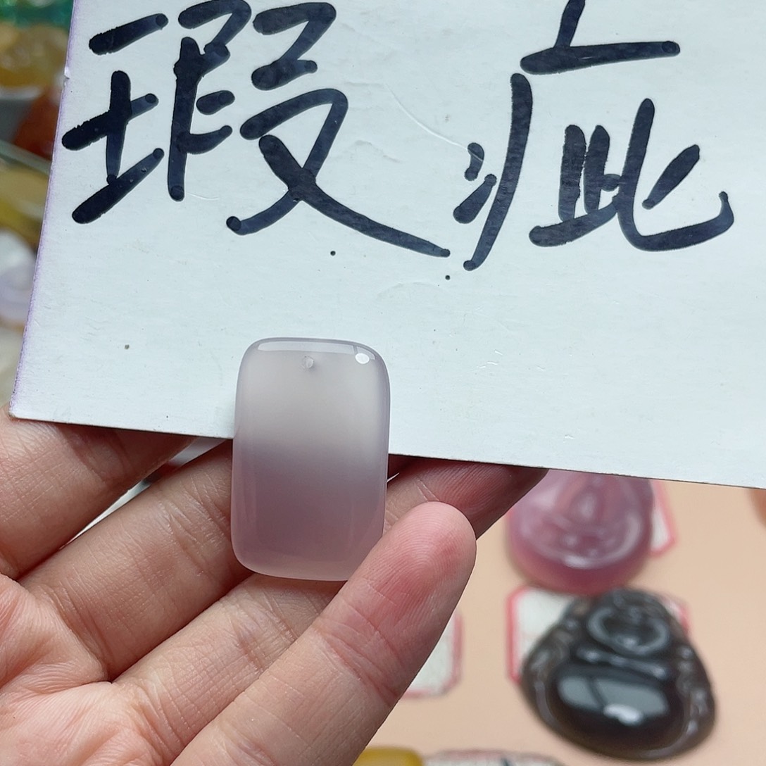 玛瑙/玉髓颈饰合金清****店