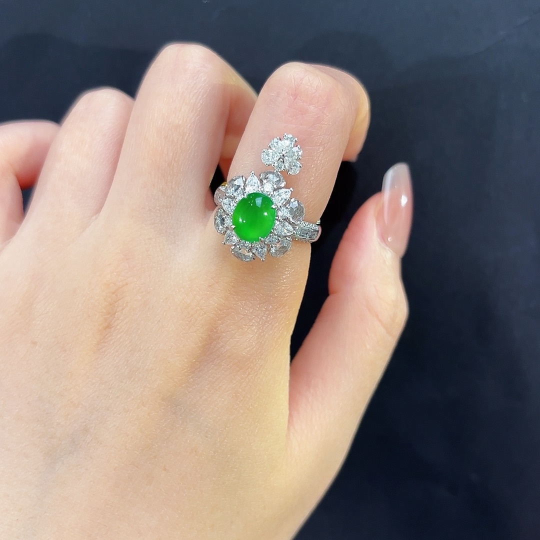 翡翠戒指18K金镶嵌12圈翡翠戒指多人不退不换