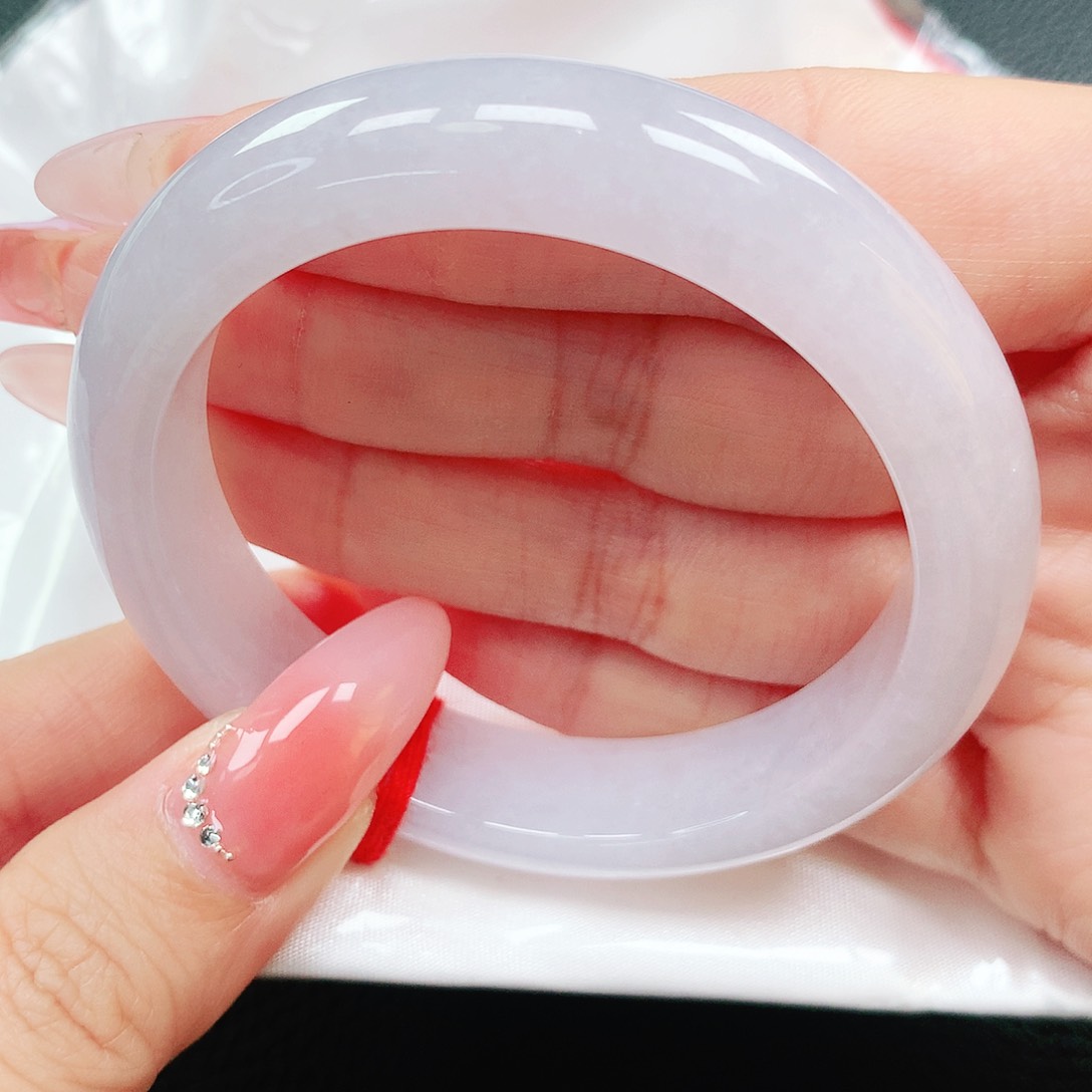 翡翠手镯未镶嵌51圈