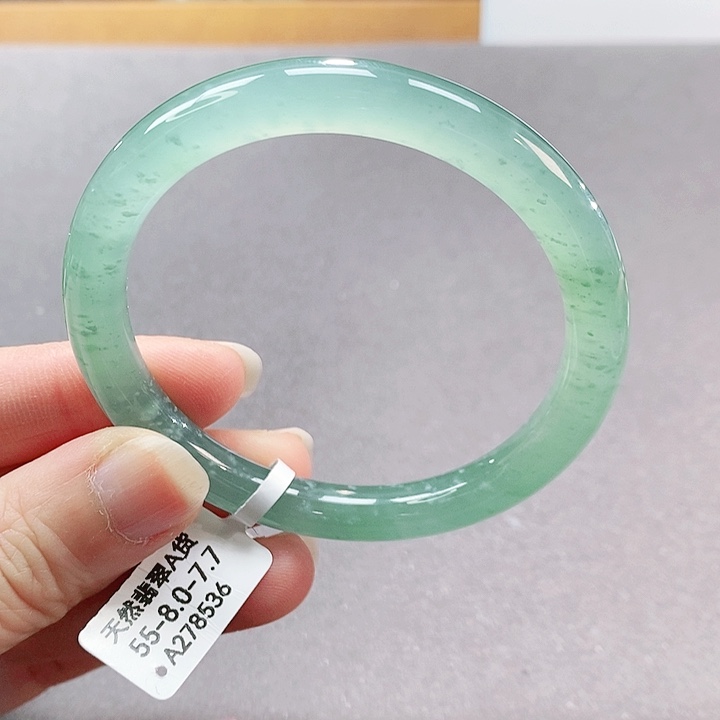 【闪购商品】翡翠手镯（圆镯）未镶嵌