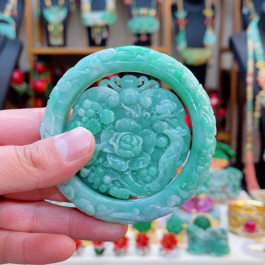 翡翠手镯未镶嵌48小时鉴赏期