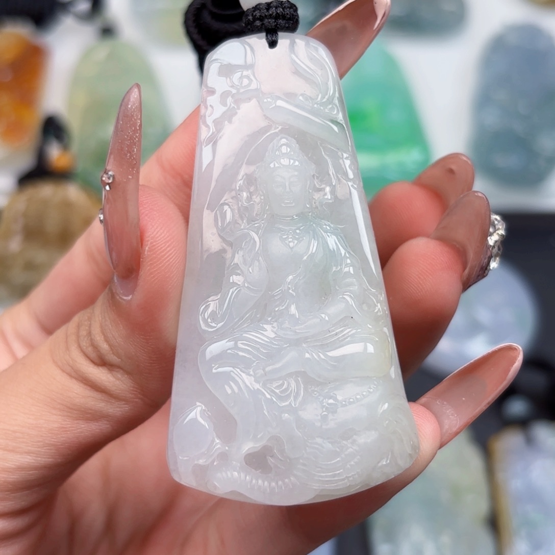 翡翠未镶嵌颈饰普贤