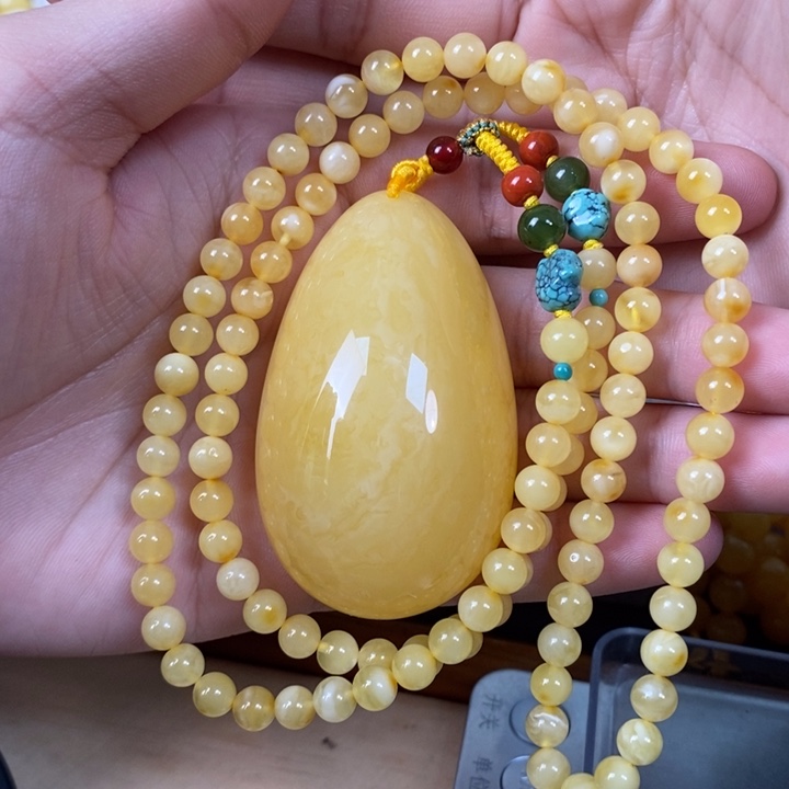 琥珀裸石未镶嵌水滴