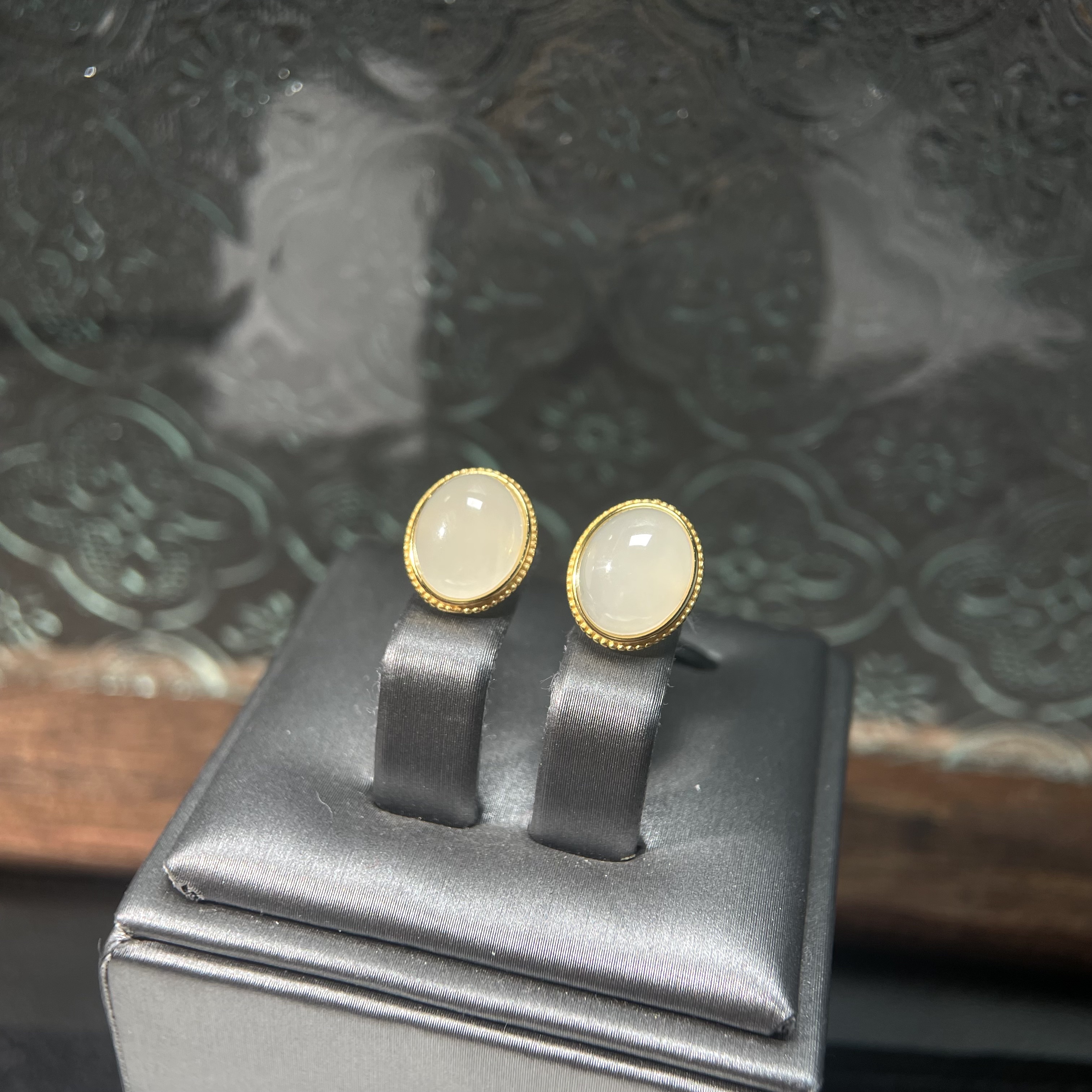 晴水10*8蛋面和田玉耳钉s925 KT25030810