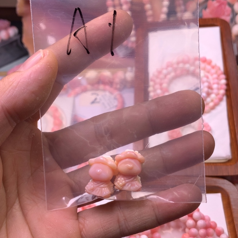 【闪购商品】查罗石颈饰合金2个小雕A1