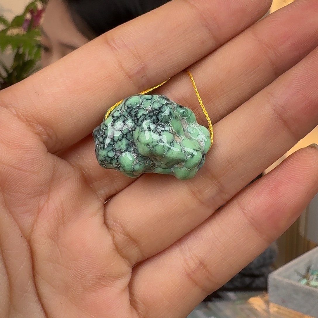 绿松石未镶嵌珠宝奇石