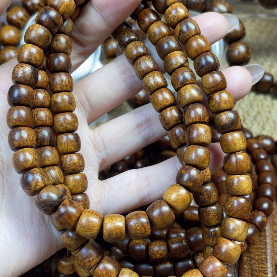 贡木其他用****5贡木手串