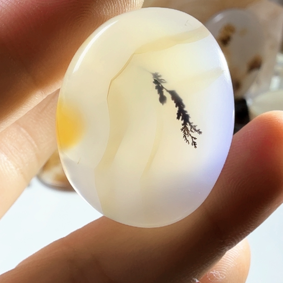 玛瑙/玉髓未镶嵌珠宝半成品