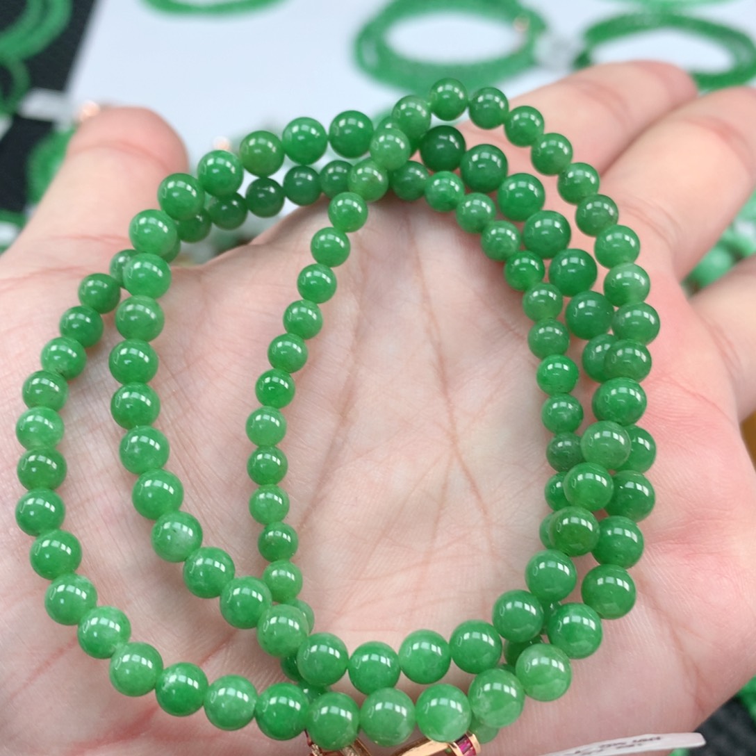 翡翠手链未镶嵌翡翠