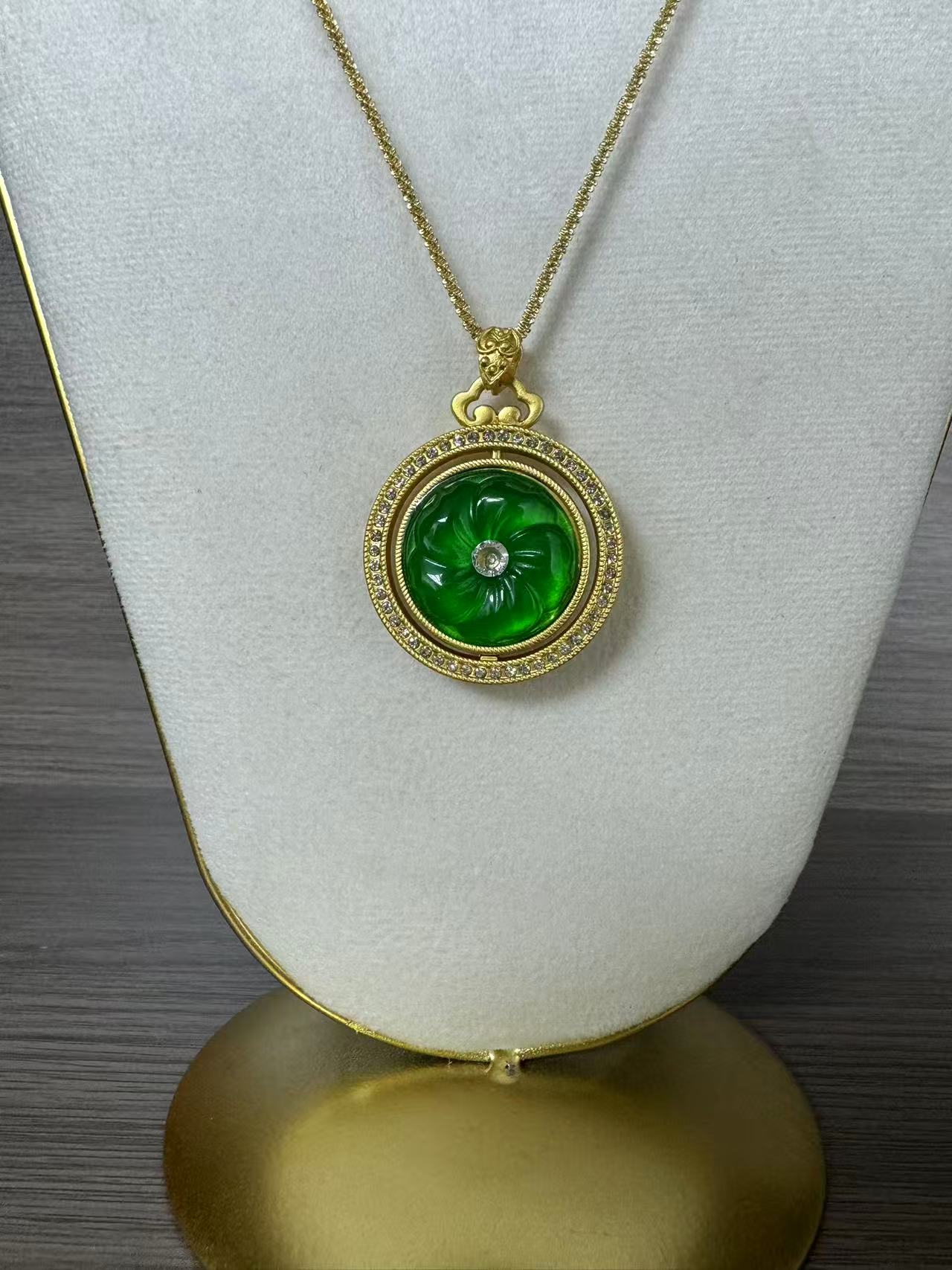 【小五珠宝】高端满色双面转运缅料吊坠