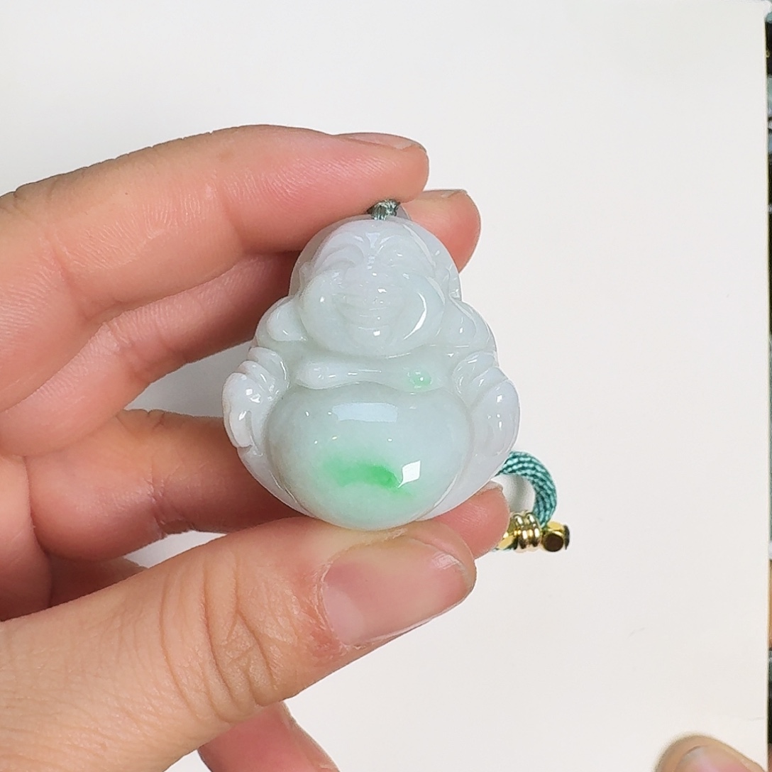 翡翠颈饰未镶嵌佛公