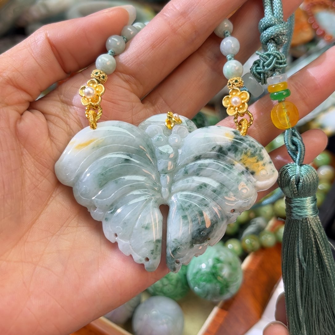 翡翠颈饰未镶嵌待编款