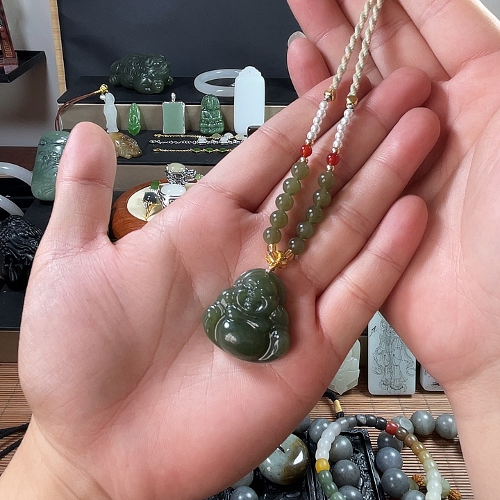 和田玉未镶嵌颈饰