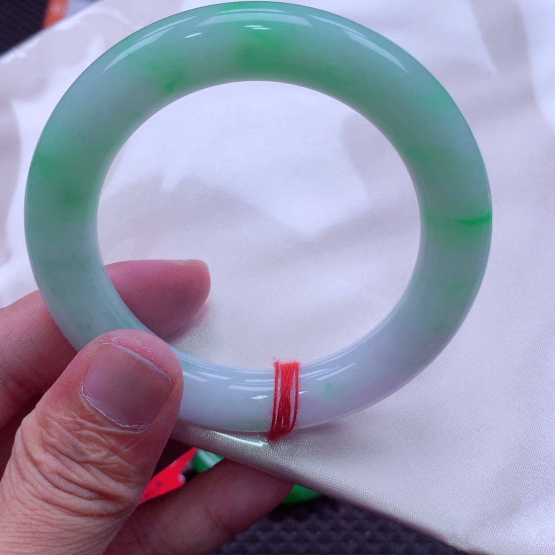 未镶嵌手镯翡翠翡翠