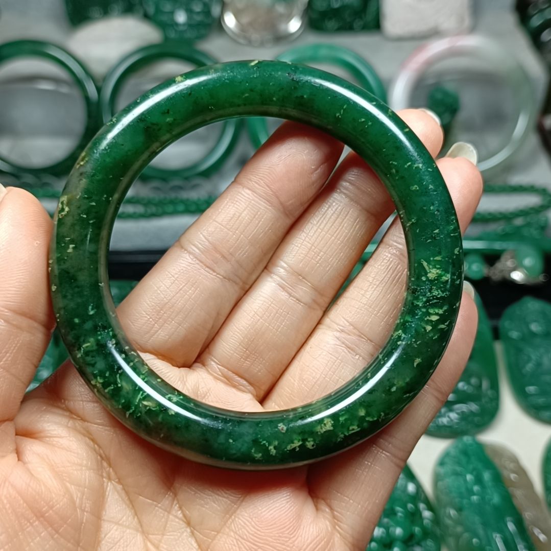 独山玉手镯未镶嵌大****¹