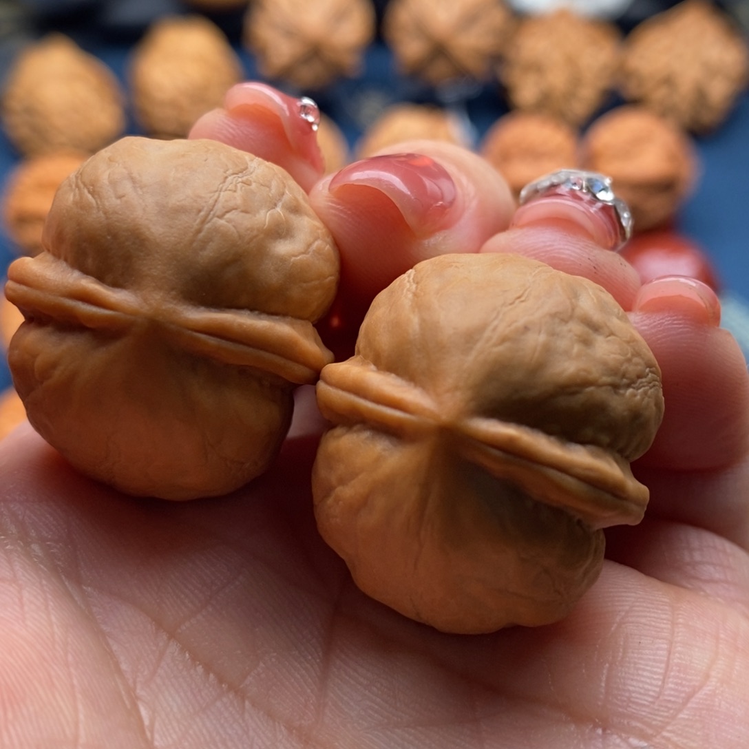 文玩核桃把件精品小手捻