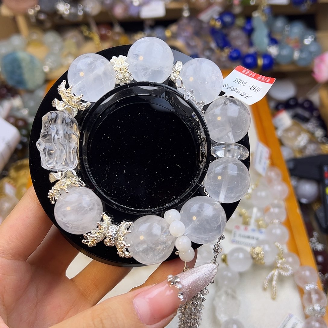 V****水晶手串合金水晶