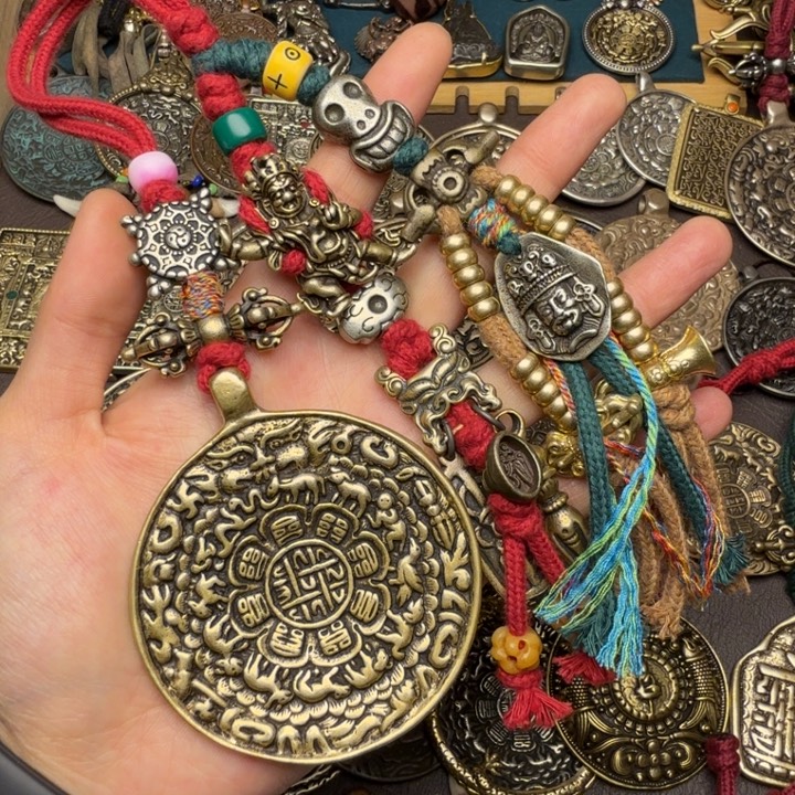 藏传文玩九宫如图