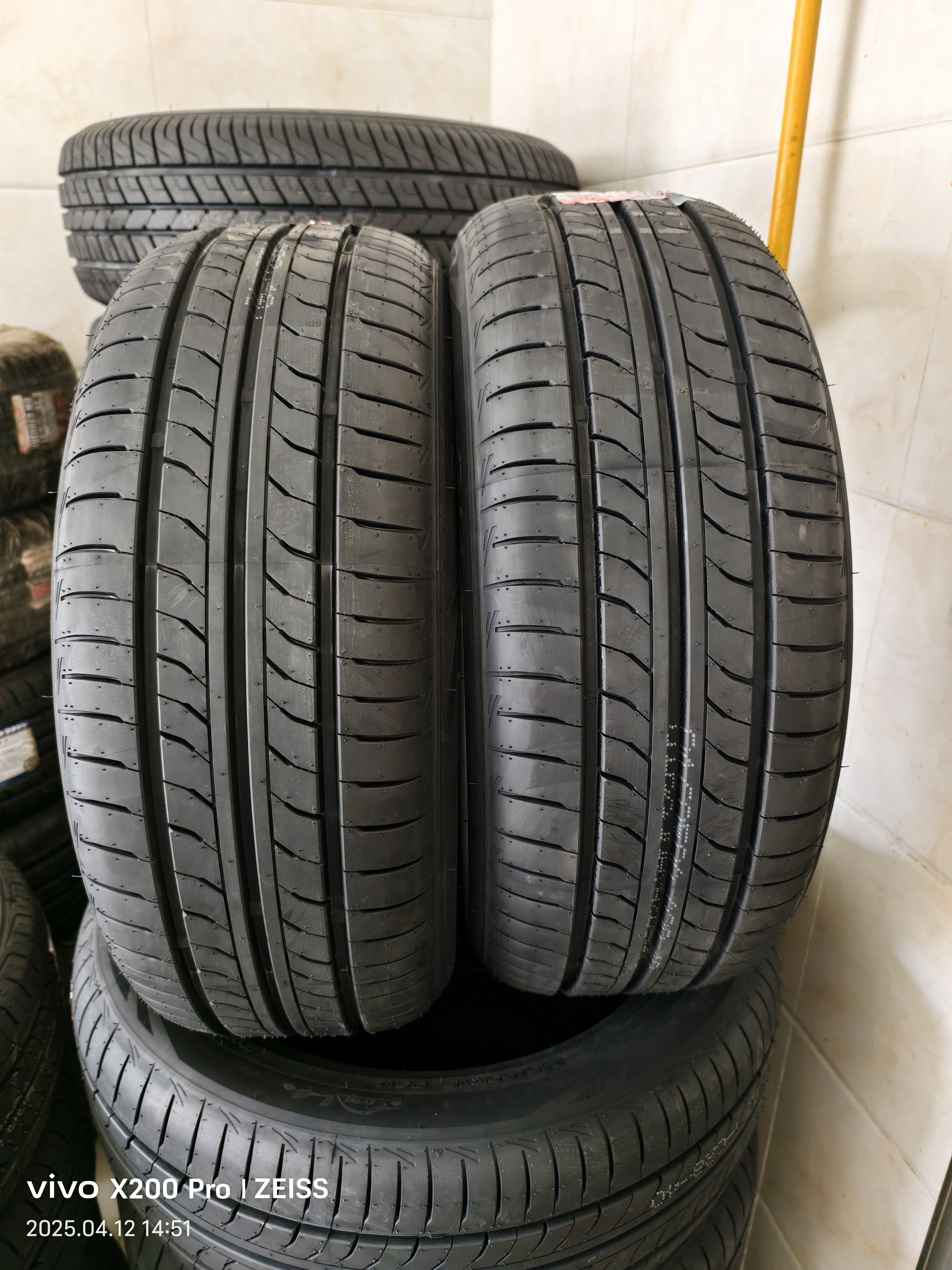 17寸朝阳轮胎RP59花纹，主打耐磨汽车轮胎多规格适配防爆设计