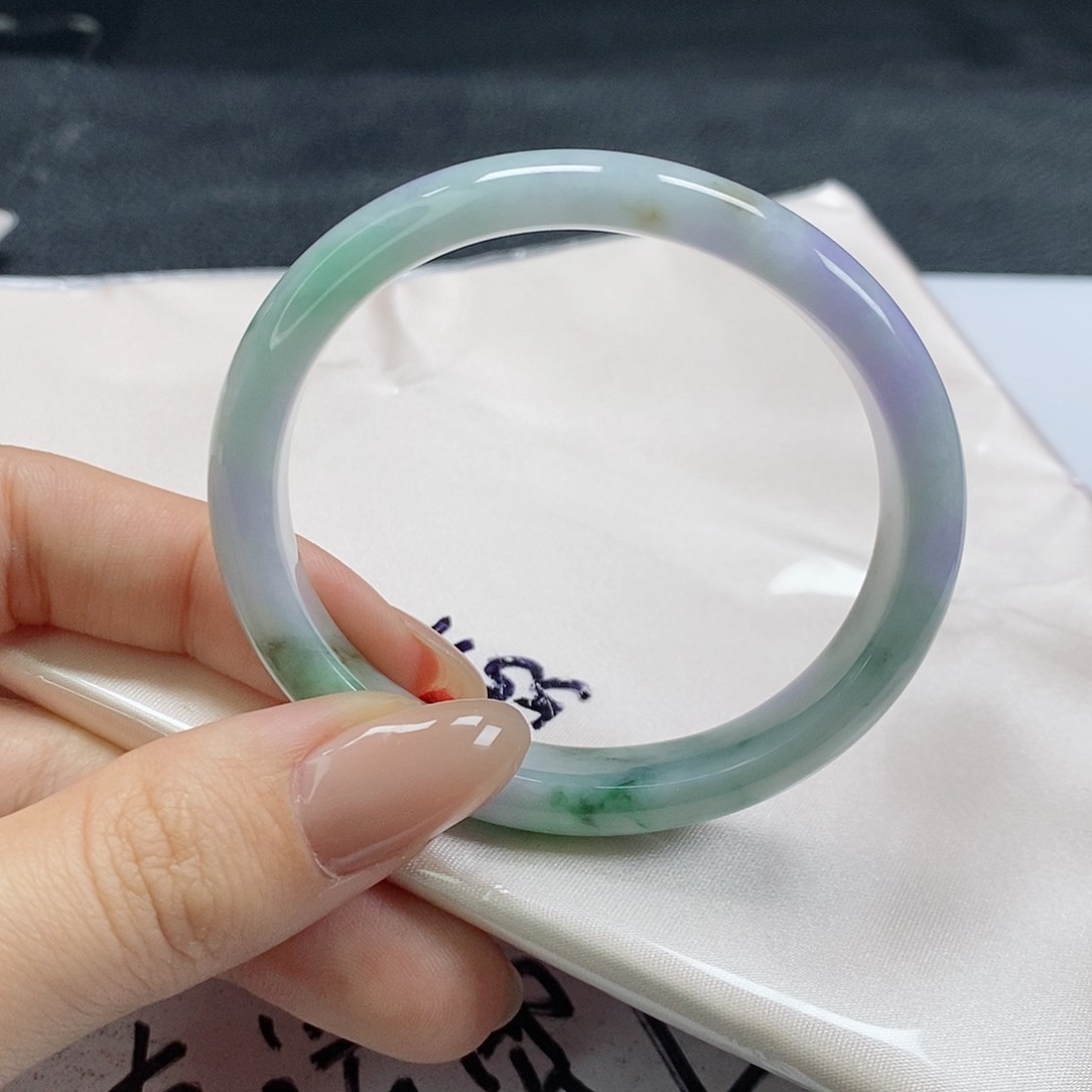 【闪购商品】翡翠手镯（贵妃镯）未镶嵌359号