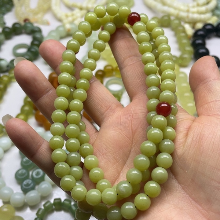 蛇纹石玉手串未镶嵌