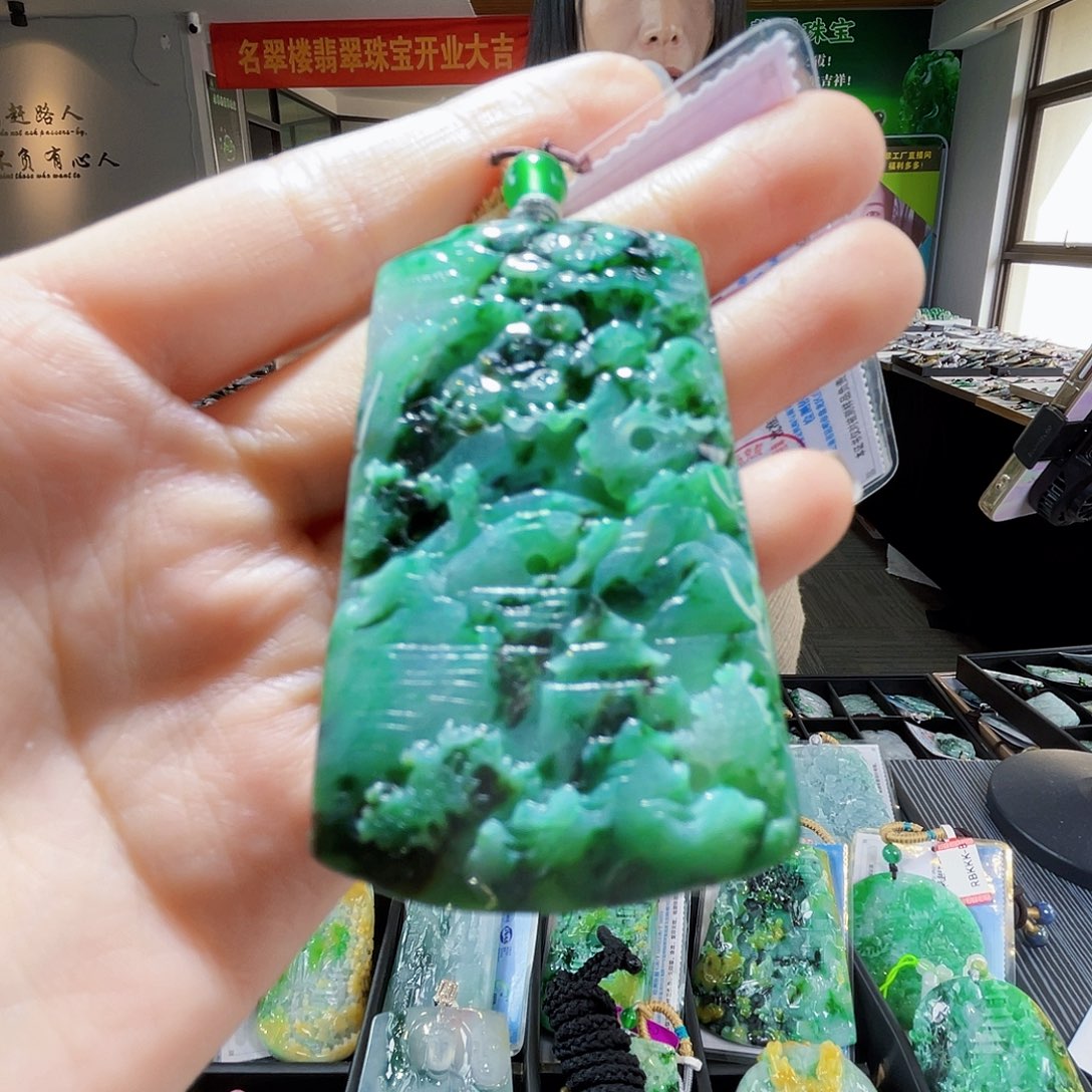 颈饰未镶嵌翡翠翡翠