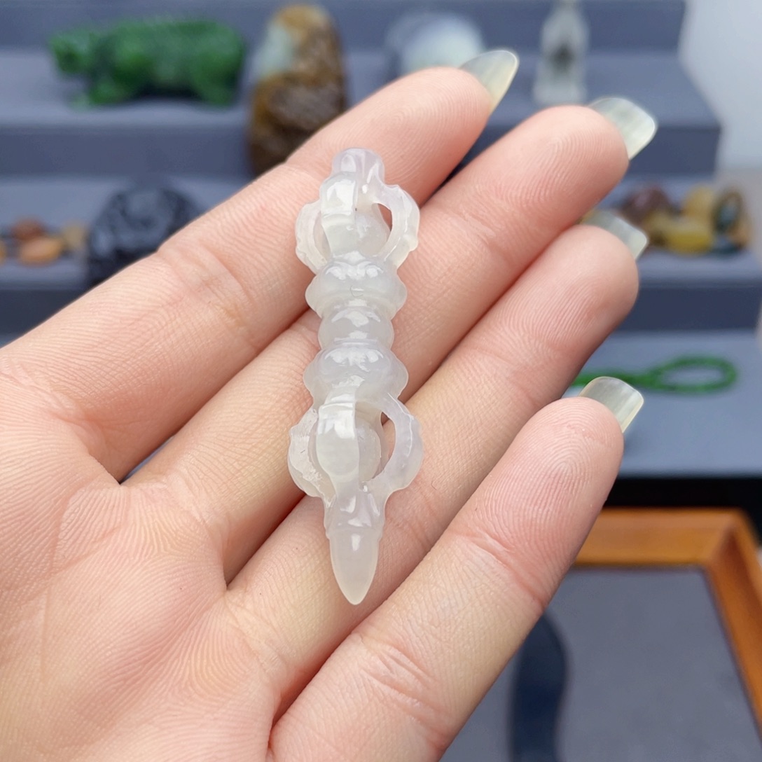 和田玉颈饰未镶嵌?****