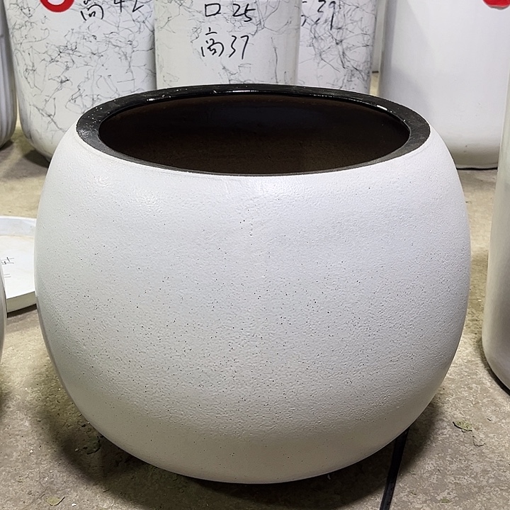 陶瓷花盆圆球一个