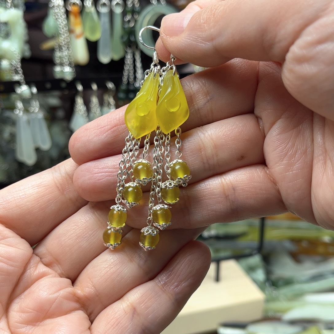 蛇纹石玉未镶嵌发饰岫玉耳坠