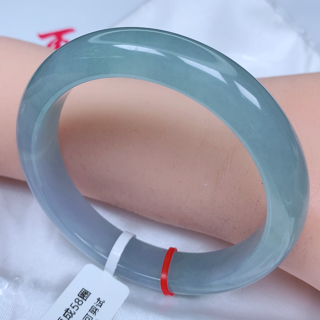【闪购商品】翡翠手镯未镶嵌刘*杰，58